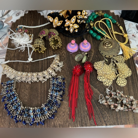 Pakistani Indian Wedding Jewelry 4 Pounds B1 - Picture 5 of 6